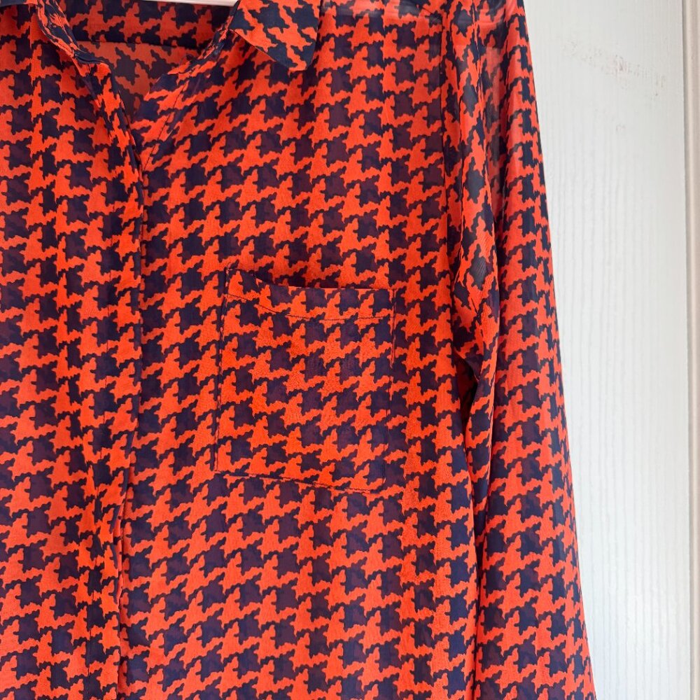 sheer patterned button up top - Picture 3 of 5